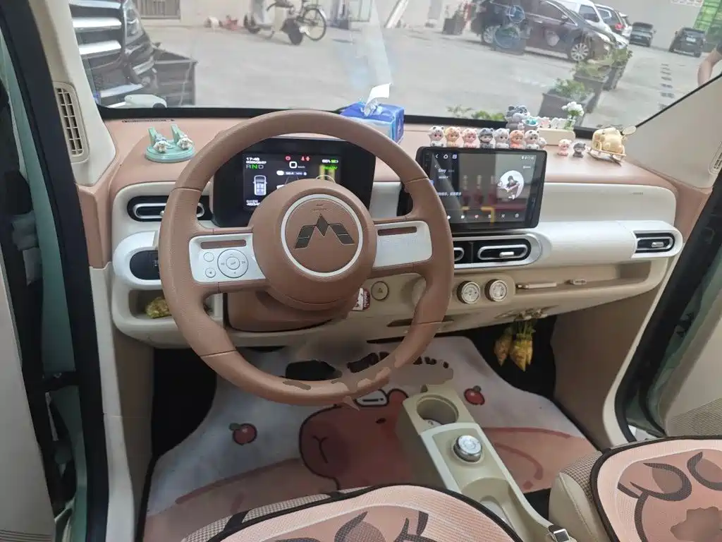 Wuling MINIEV — миниатюра 5