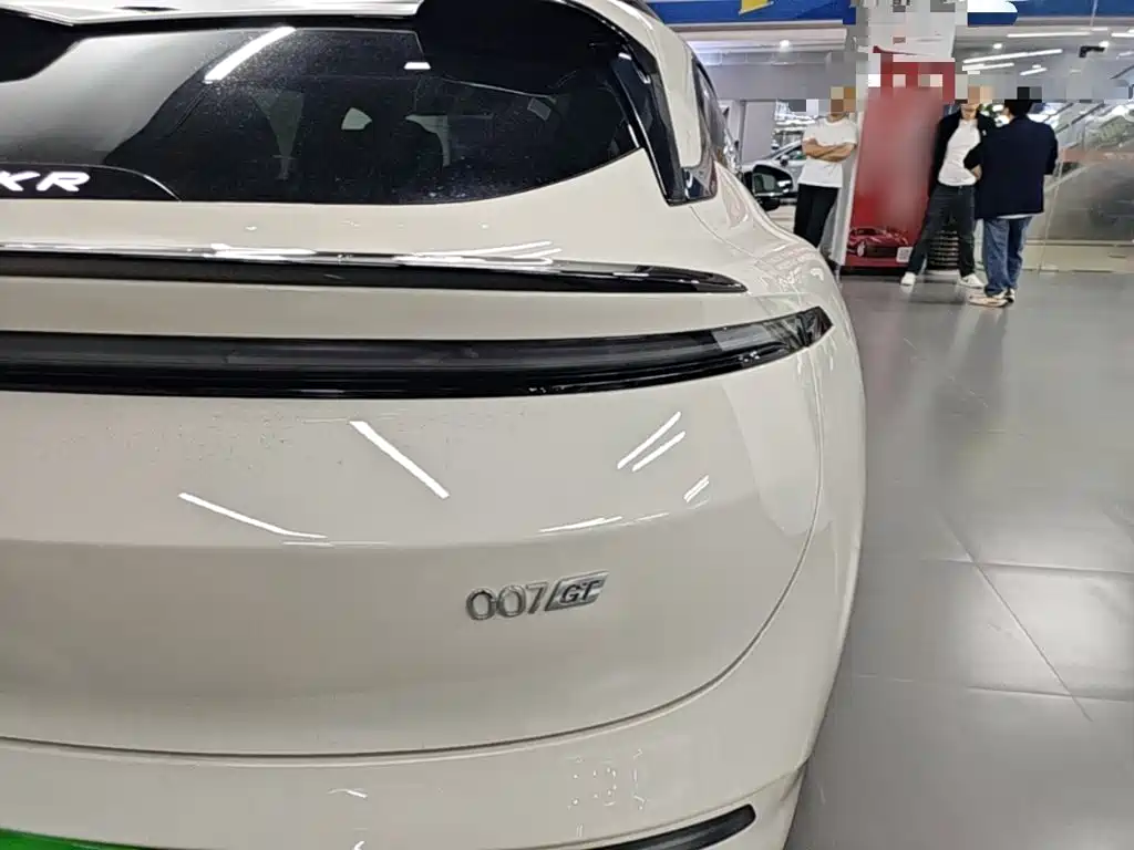 Zeekr 007GT — миниатюра 8
