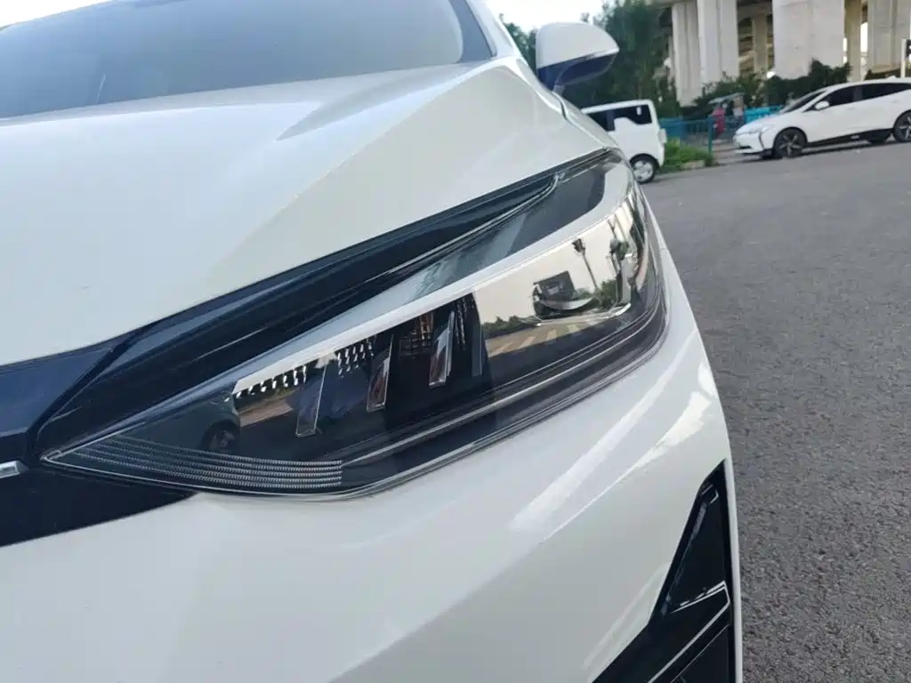 BAIC EU5 Plus — миниатюра 24
