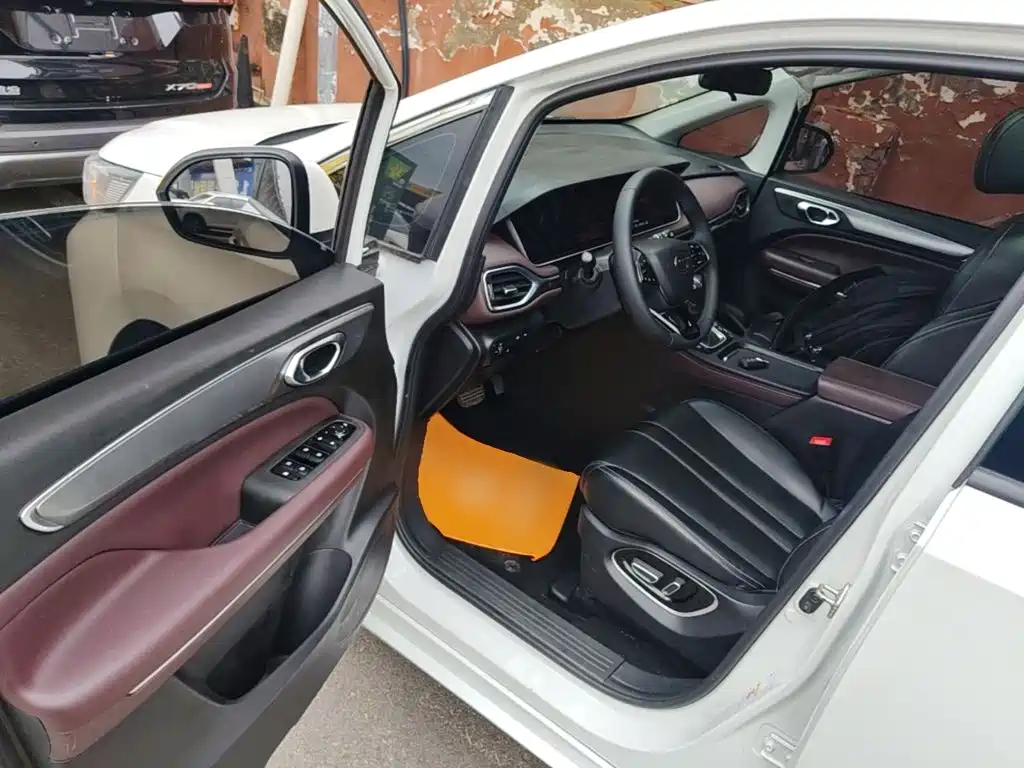 GAC Motor Trumpchi M6 — миниатюра 16