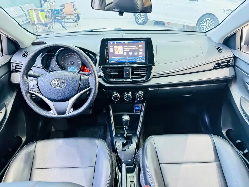 Toyota Vios FS — миниатюра 10