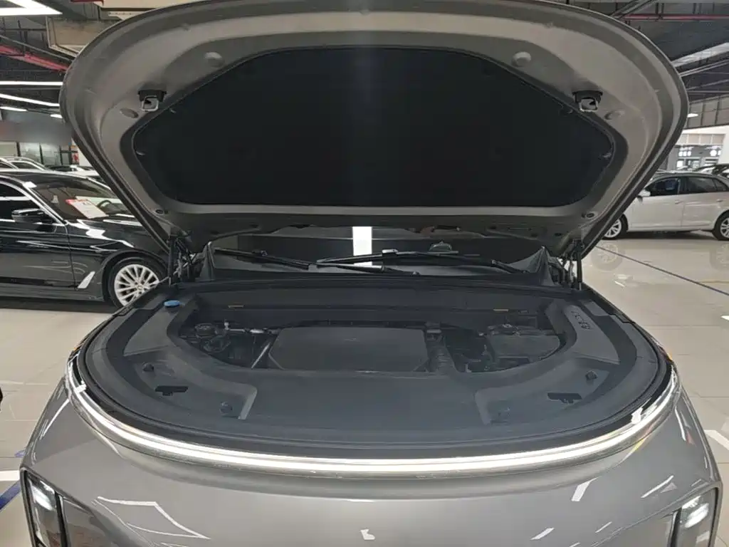 Li Auto Li L8 — миниатюра 20