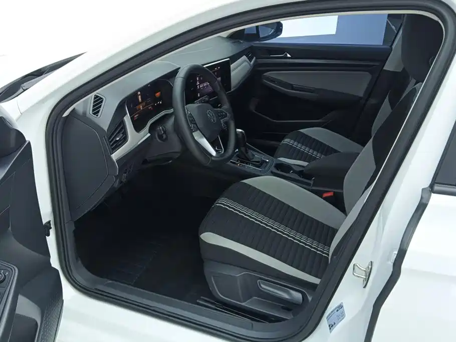 Volkswagen Bora — миниатюра 9