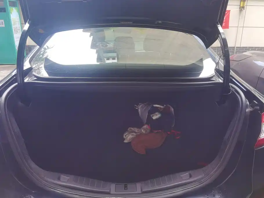 Ford Mondeo — миниатюра 4