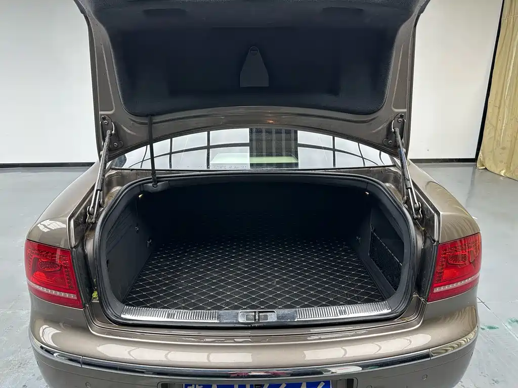 Volkswagen Phaeton — миниатюра 15