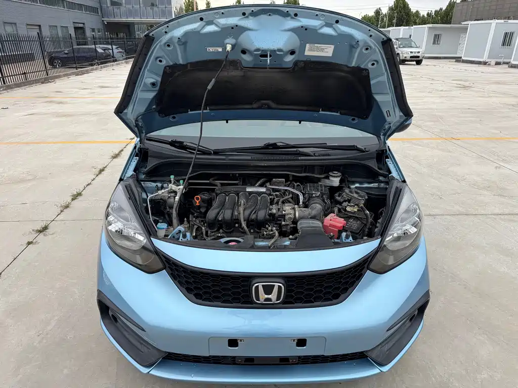 Honda Fit — миниатюра 8