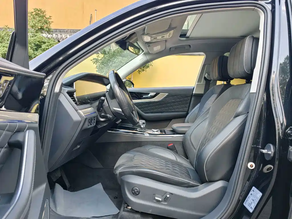Hongqi Hongqi HS5 — миниатюра 6