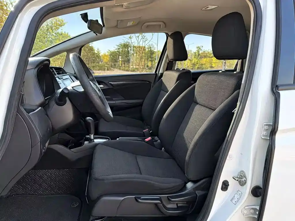 Honda Fit — миниатюра 4