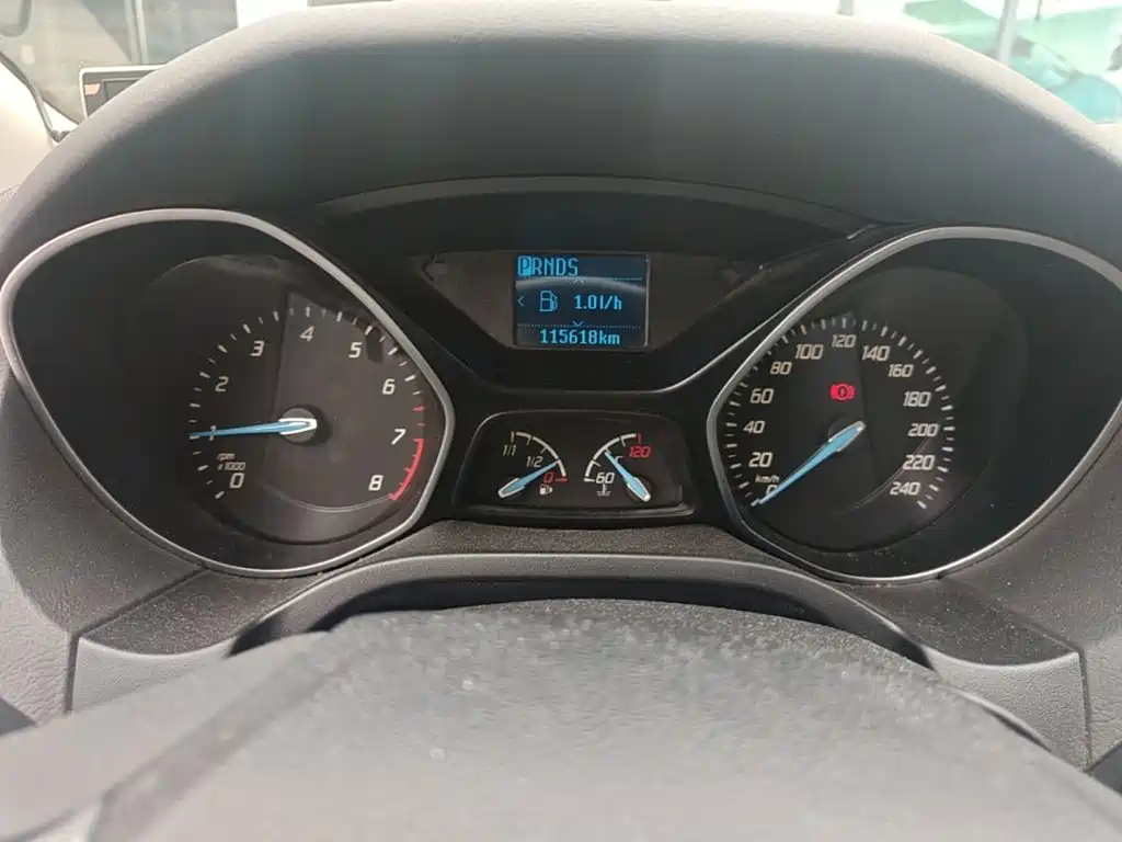 Ford Focus — миниатюра 16