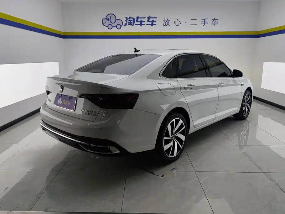 Volkswagen Sagitar — миниатюра 3