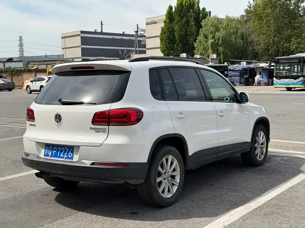 Volkswagen Tiguan — миниатюра 9