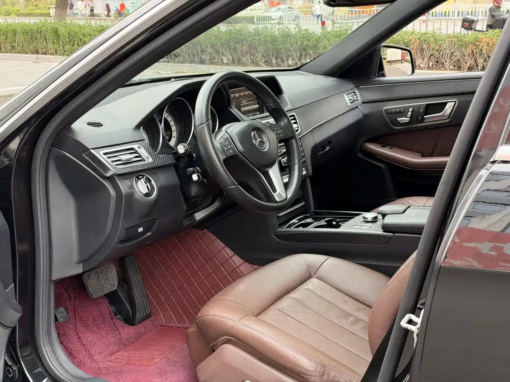 Mercedes-Benz E-Class — миниатюра 7