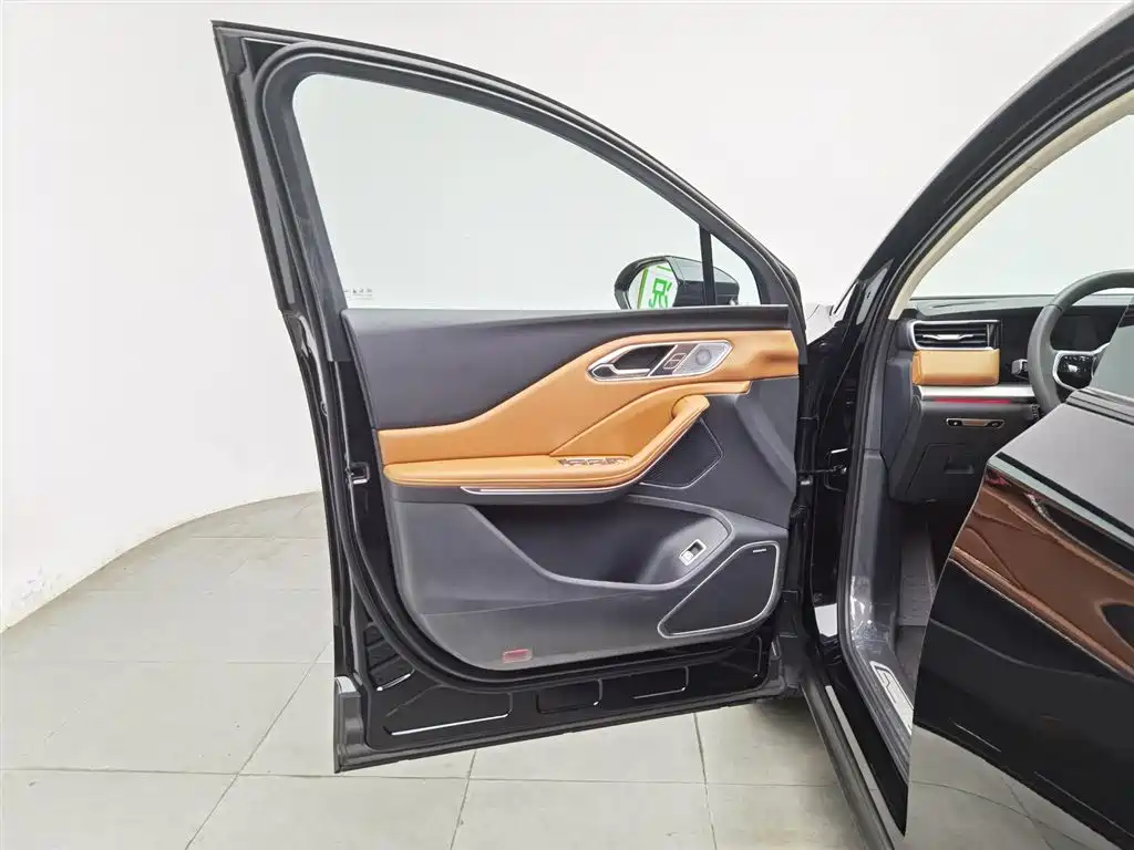 Hongqi HS7 PHEV 2025 2.0T PHEV 200 7 мест