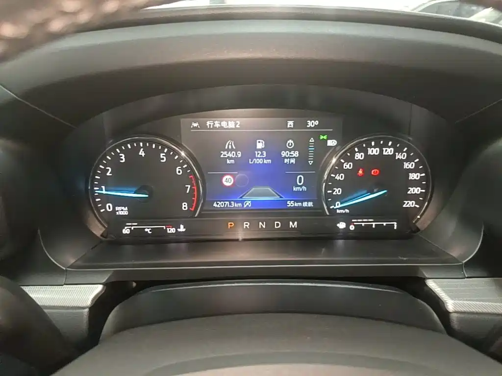 Ford Explorer — миниатюра 12