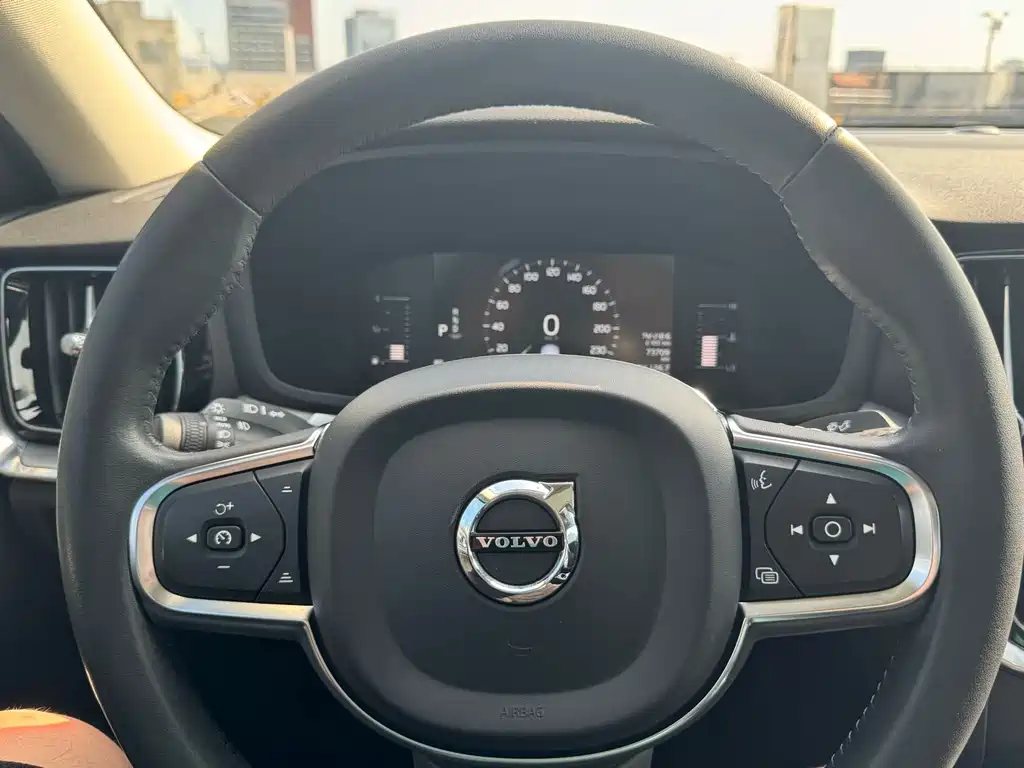 Volvo S60 — миниатюра 9