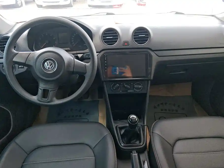 Volkswagen Jetta — миниатюра 12