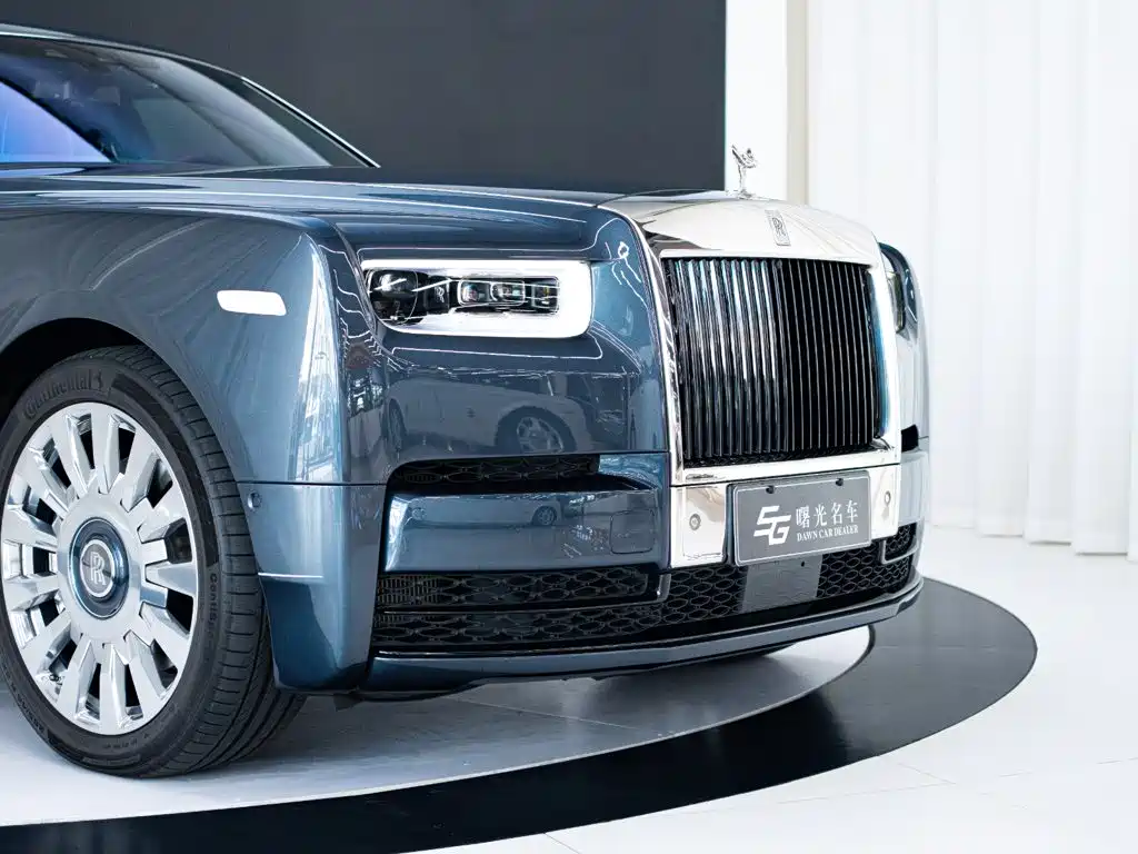 Rolls-Royce Phantom — миниатюра 23