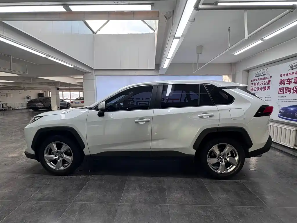 TOYOTA RAV4 RONGFANG