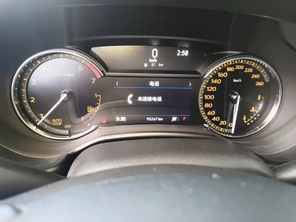 Cadillac CT5 — миниатюра 12