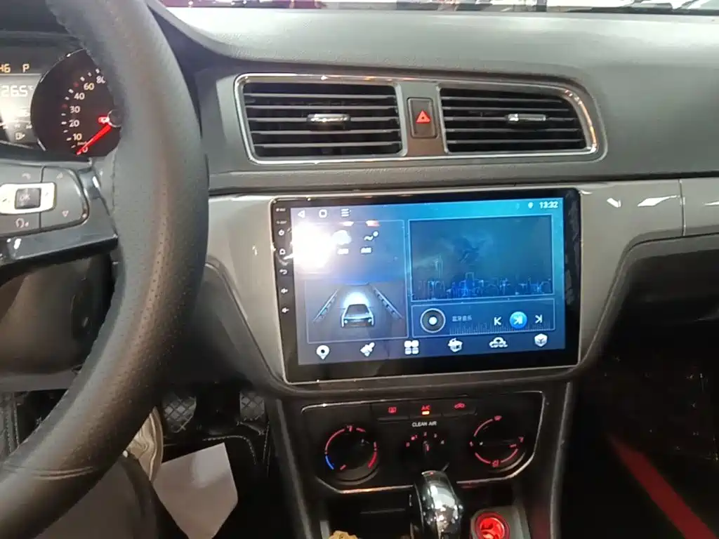 Volkswagen Lavida — миниатюра 13