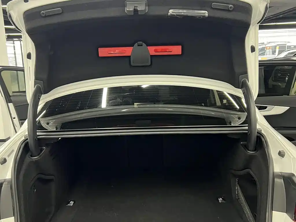 Audi A4L — миниатюра 19