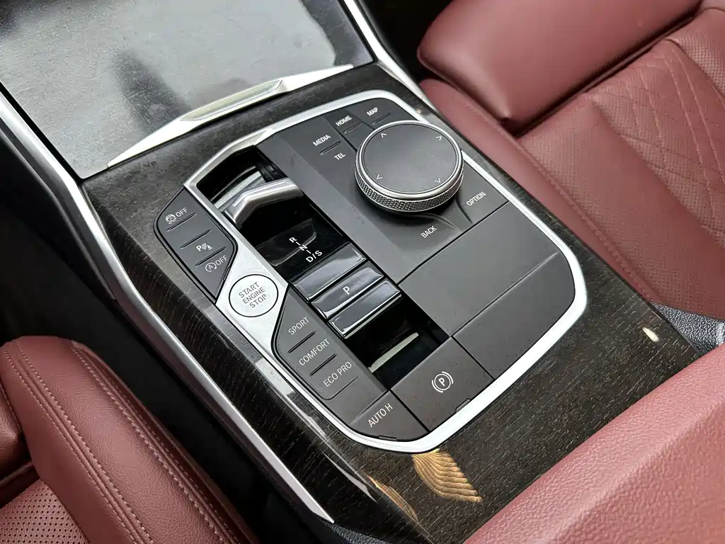 BMW 3 Series — миниатюра 17