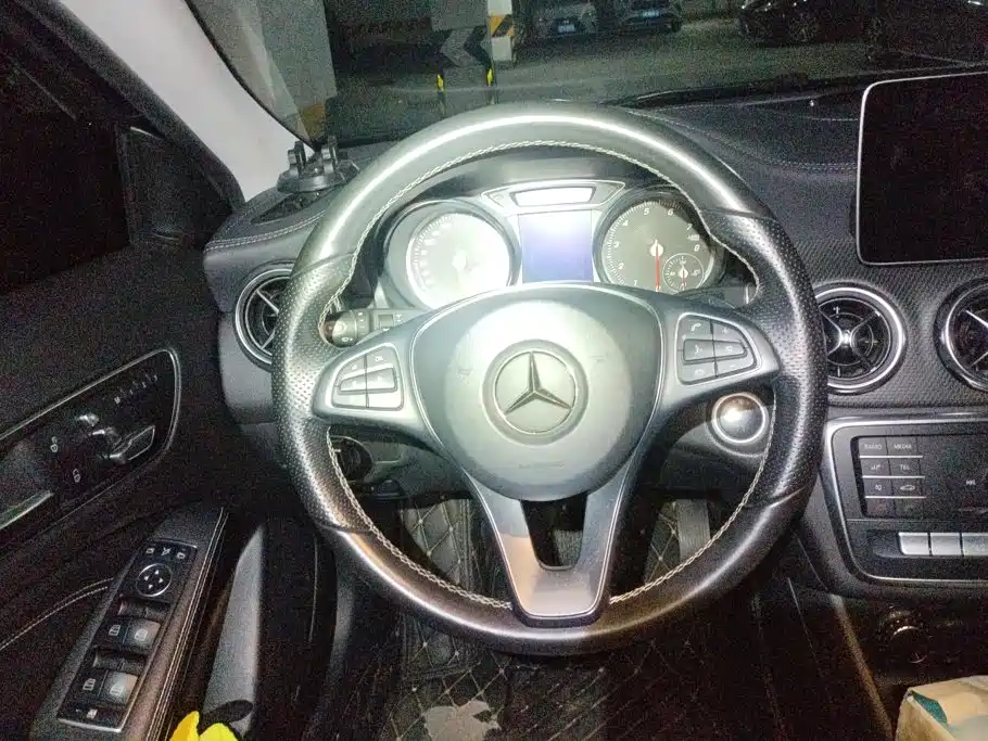 Mercedes-Benz GLA — миниатюра 15