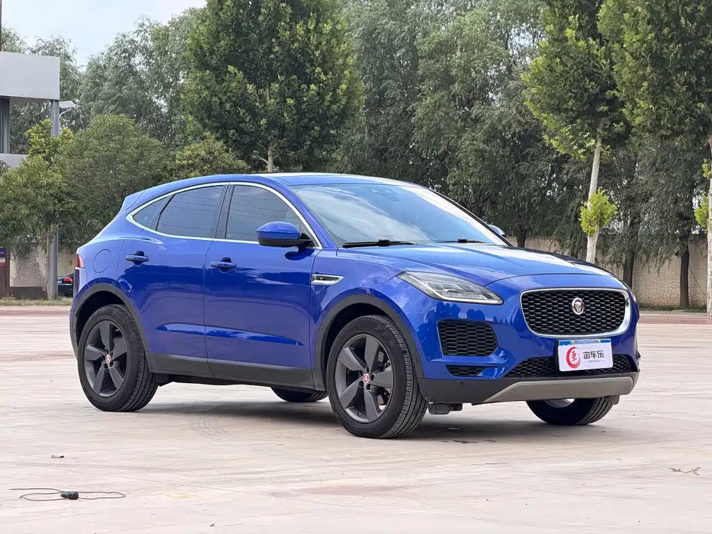 Jaguar E-PACE — миниатюра 3