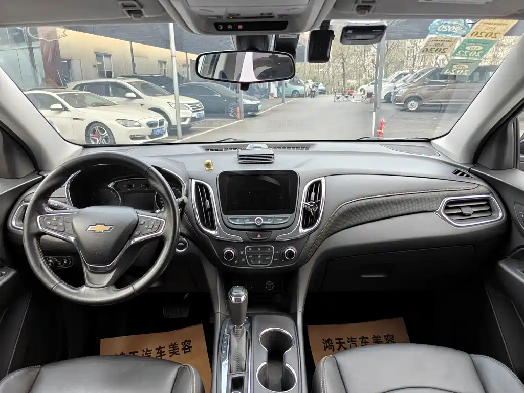 Chevrolet Equinox — миниатюра 15