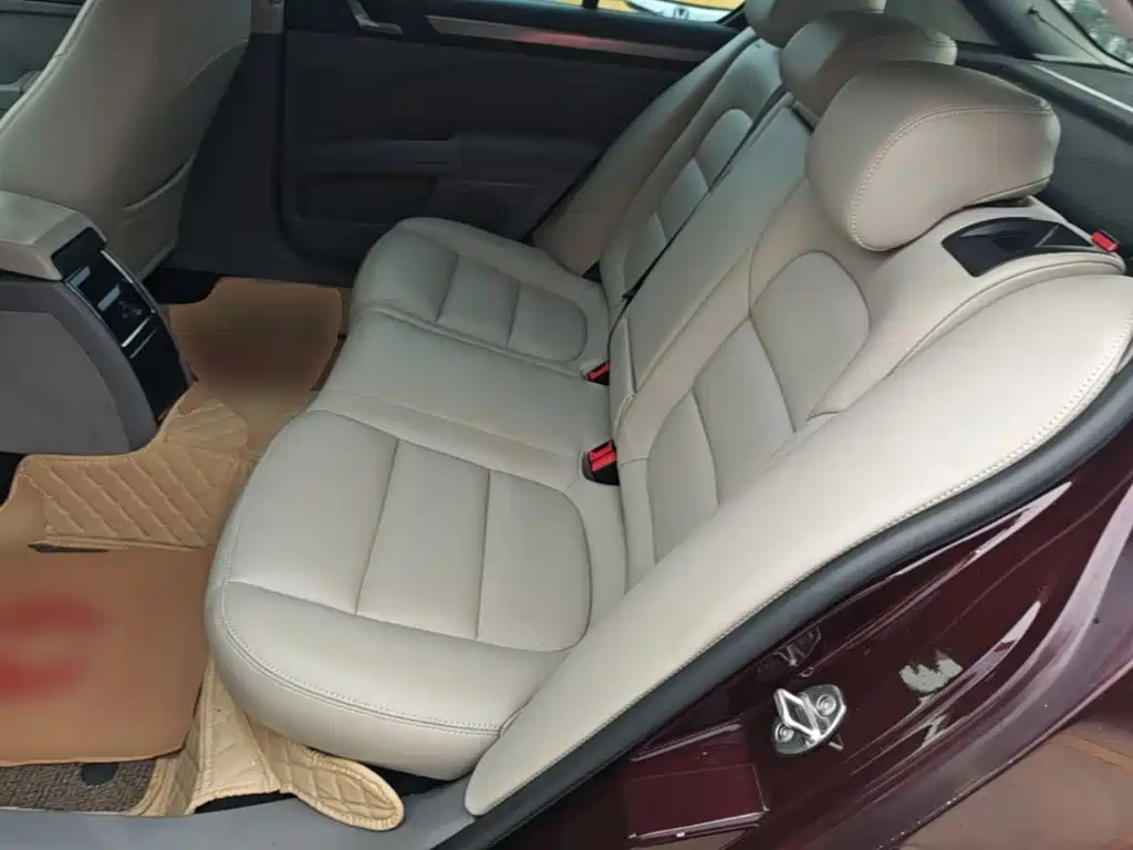 Skoda Superb — миниатюра 17