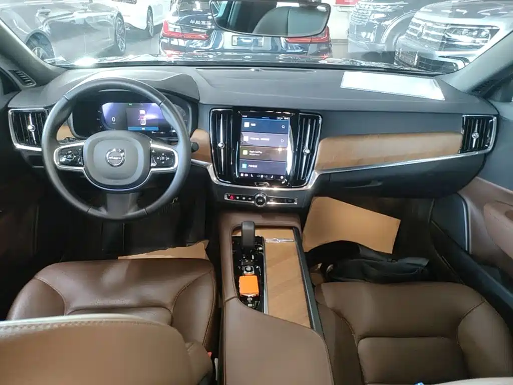 Volvo S90 — миниатюра 10