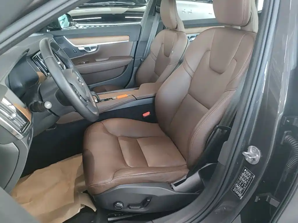 Volvo S90 — миниатюра 15