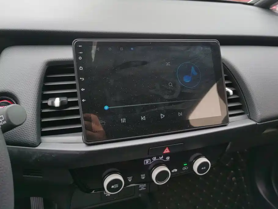 Honda Fit — миниатюра 13