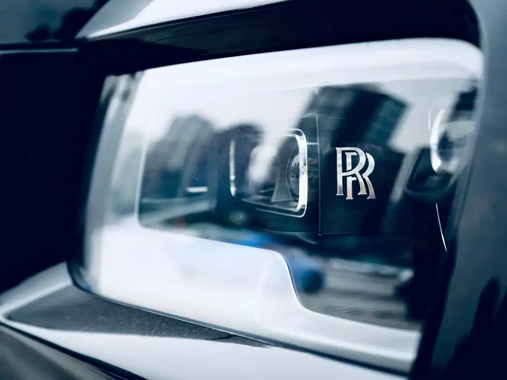 Rolls-Royce Cullinan — миниатюра 7