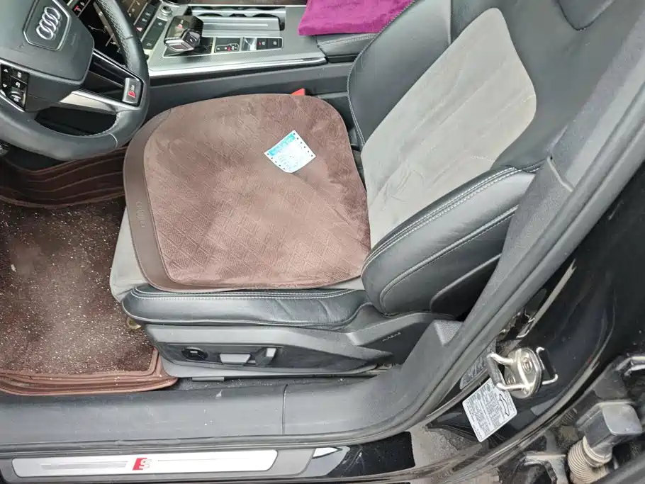Audi A6L — миниатюра 9