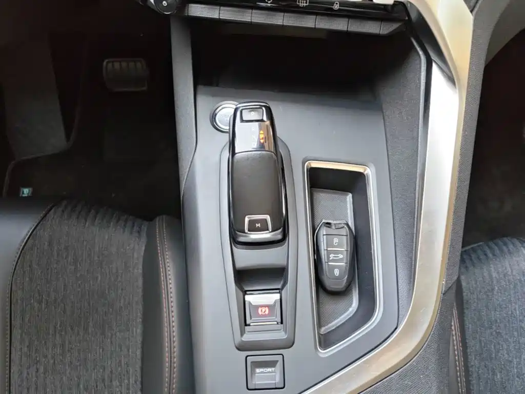 Peugeot 4008 — миниатюра 14