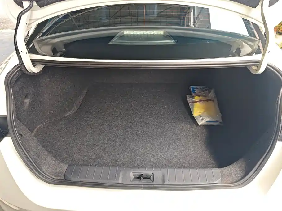 Nissan Sylphy — миниатюра 4