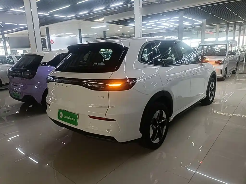 Geely Galaxy Galaxy E5 E5 2024 440km