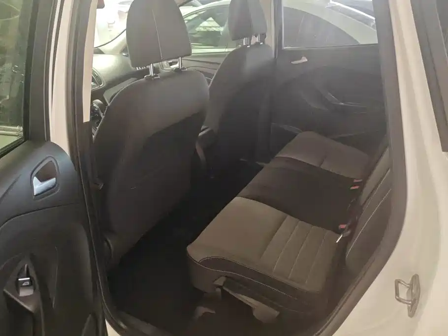 Ford Kuga — миниатюра 11