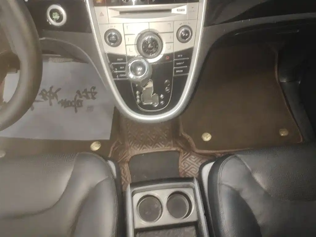 Luxgen Big 7 MPV — миниатюра 14