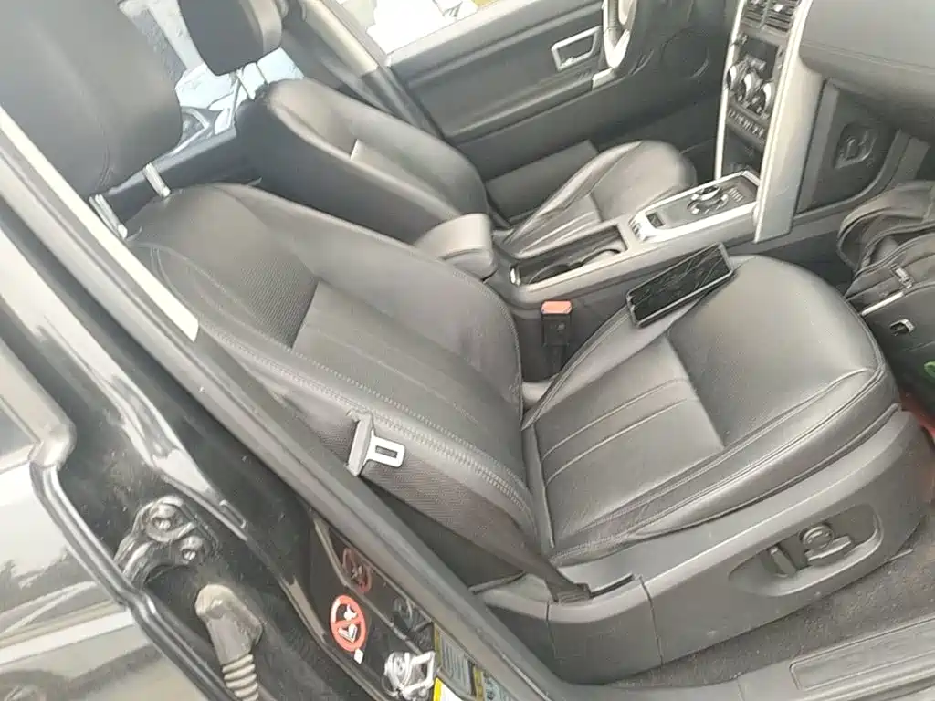 Land Rover Discovery Sport — миниатюра 25
