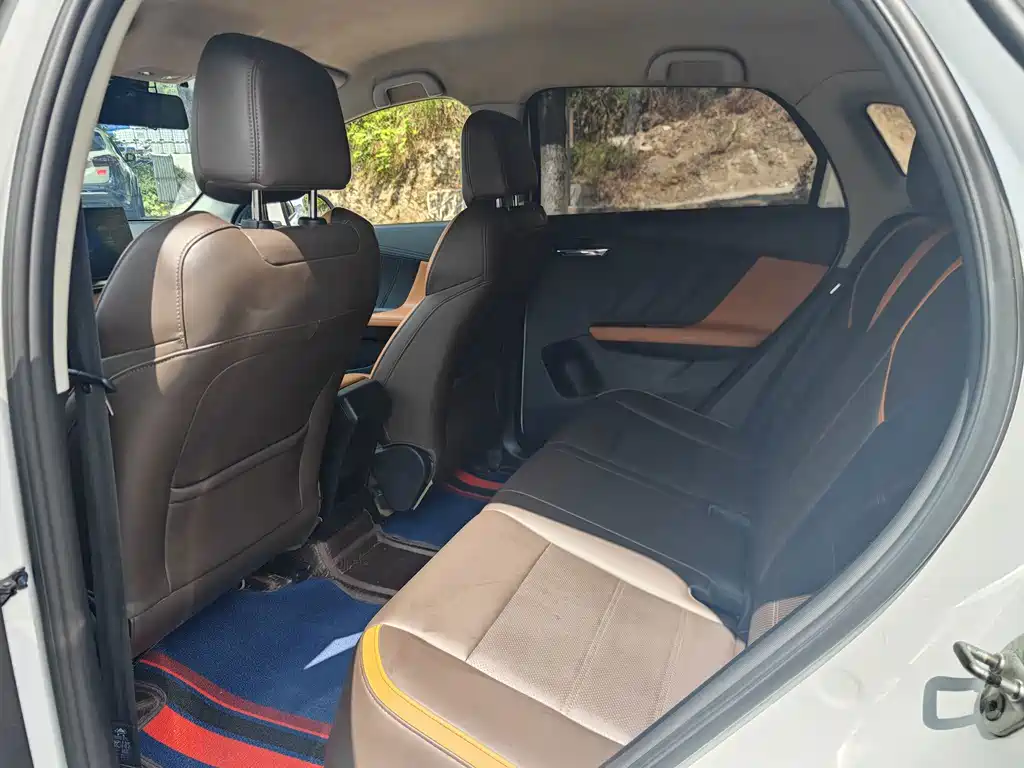 BYD e2 — миниатюра 7