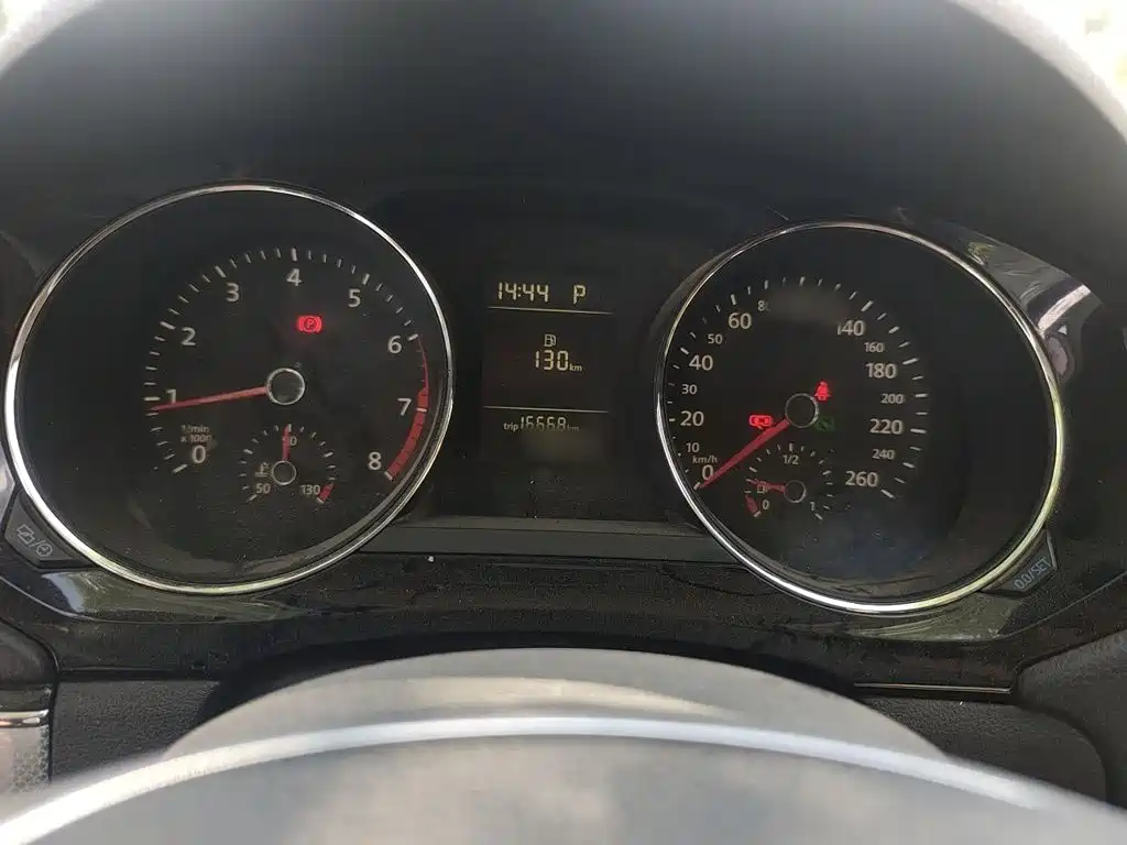 Volkswagen Sagitar — миниатюра 4