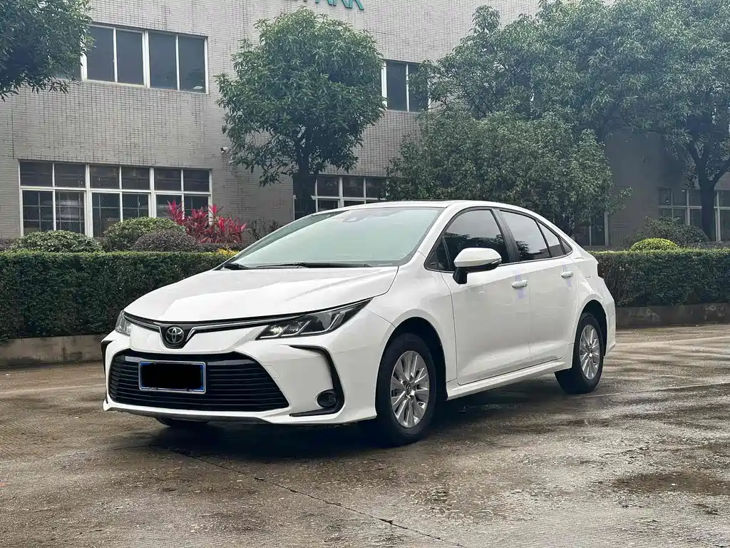 Купить Toyota Corolla