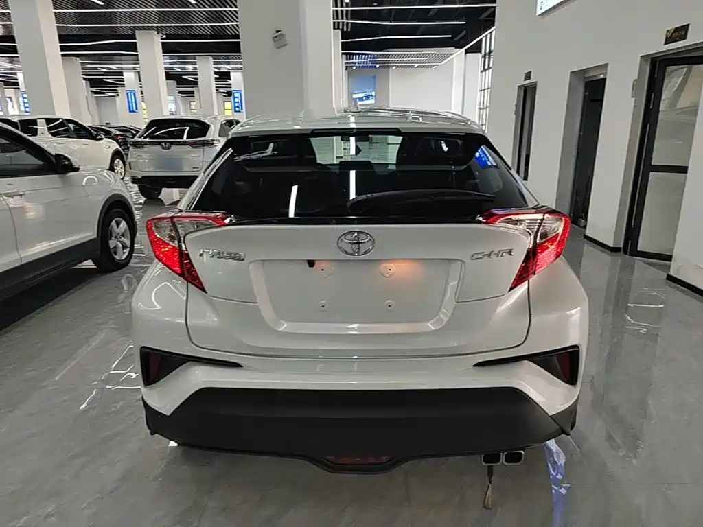 Toyota C-HR — миниатюра 6