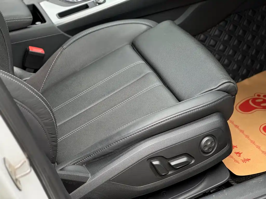 Audi A4L — миниатюра 14