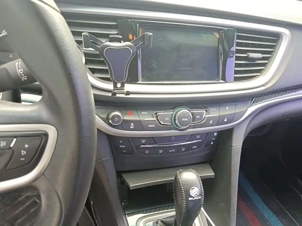 Buick Excelle — миниатюра 13