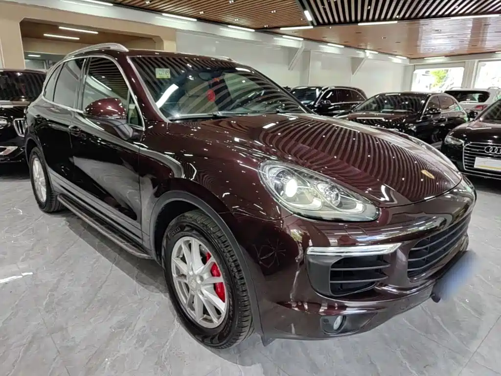 Porsche Cayenne — миниатюра 4