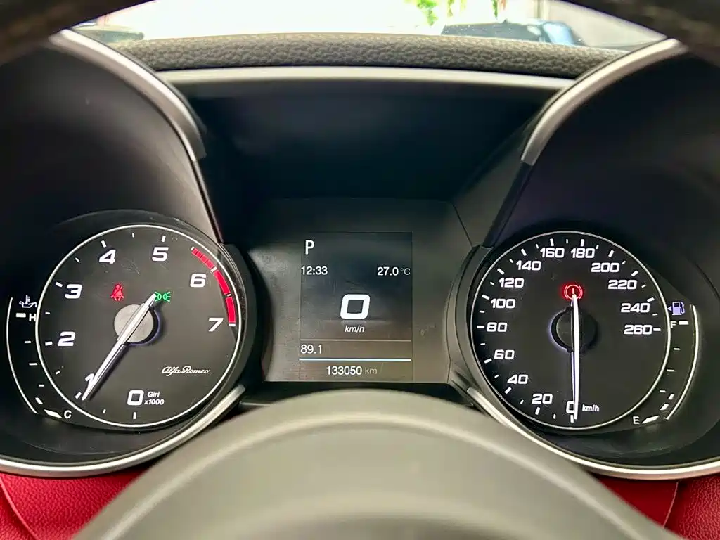 Alfa Romeo Giulia — миниатюра 14
