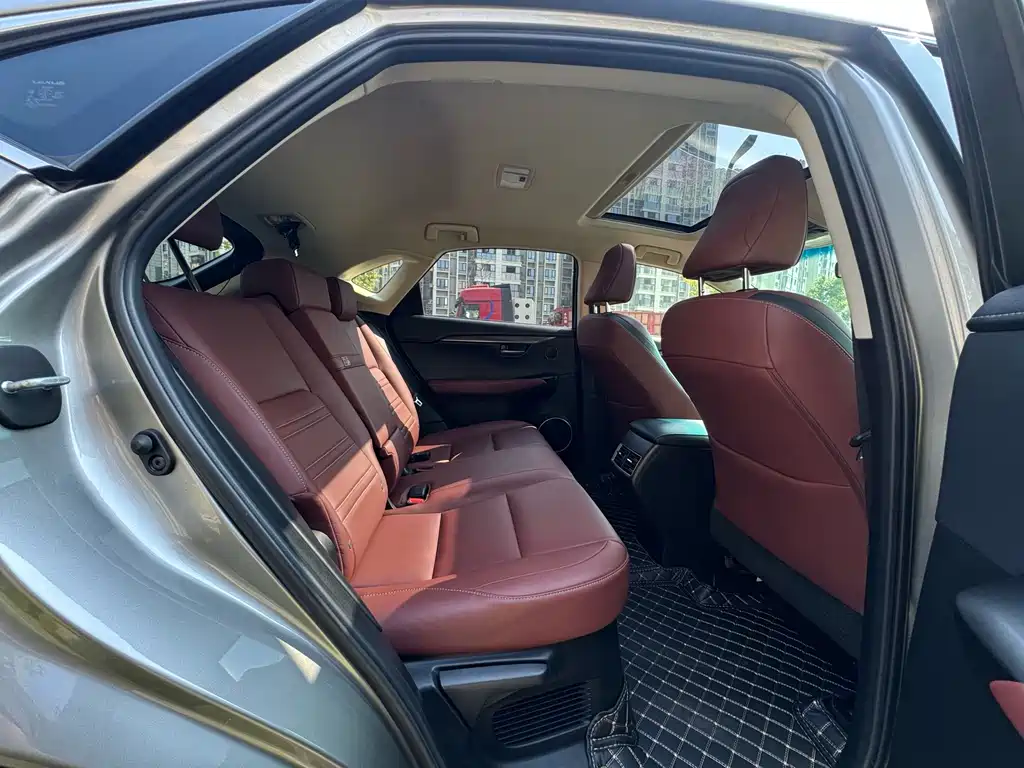 Lexus NX — миниатюра 10